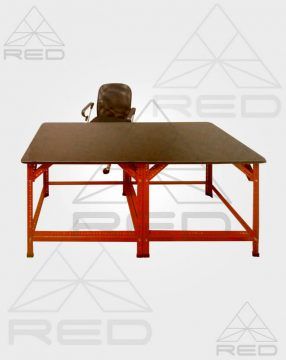 Ángulos Red Mesa metálica con ángulos ranurados